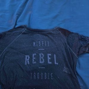 Black aeropastale shirt